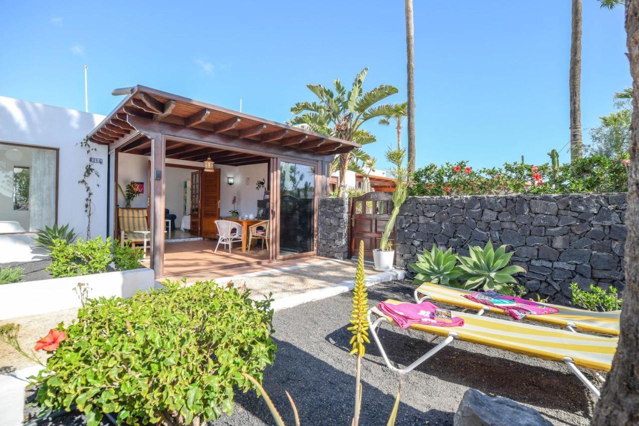 קוסטה טגוויסה Bungalow Playa Bastian מראה חיצוני תמונה
